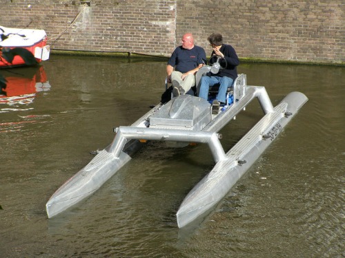 Space age boat Amsterdam Nieuwmarkt 